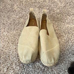 Women’s Classic Toms Slip-Ons